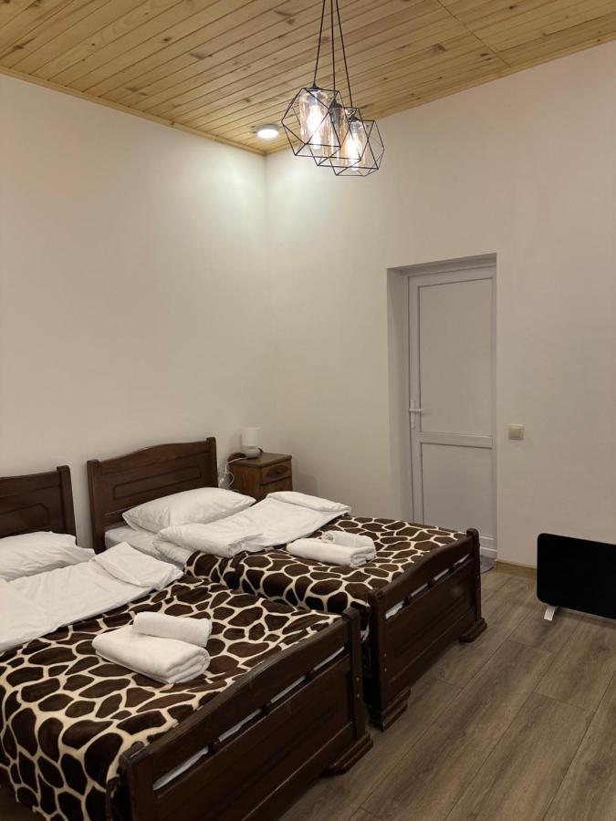 Mamuka Chartolani Guesthouse 梅斯蒂亚 外观 照片