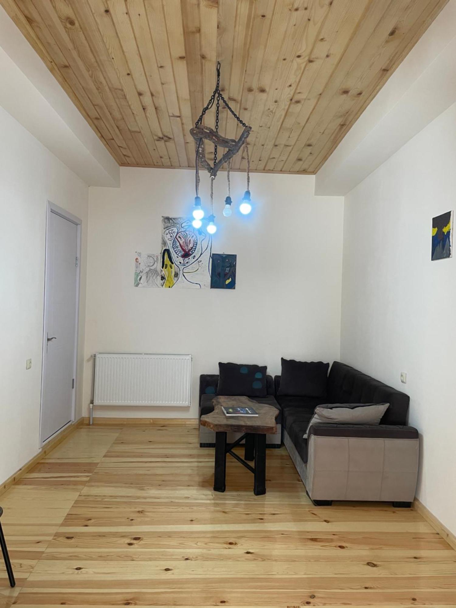 Mamuka Chartolani Guesthouse 梅斯蒂亚 外观 照片